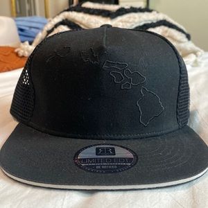 Hawaiian Islands Snap-Back Hat!